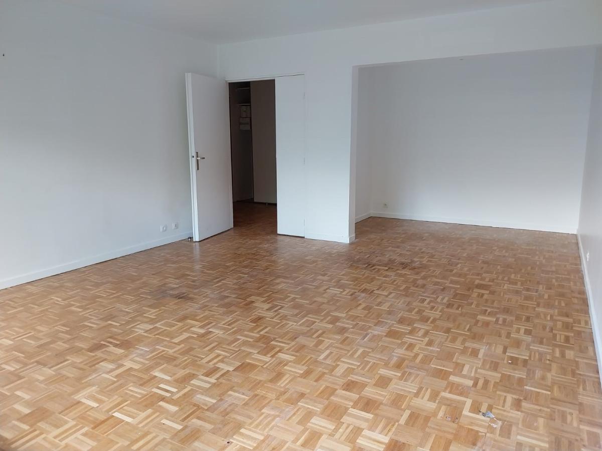 
																																							3 pièces - 
																																						4ème étage - 73m² - 1 544,79 € - Photo #2