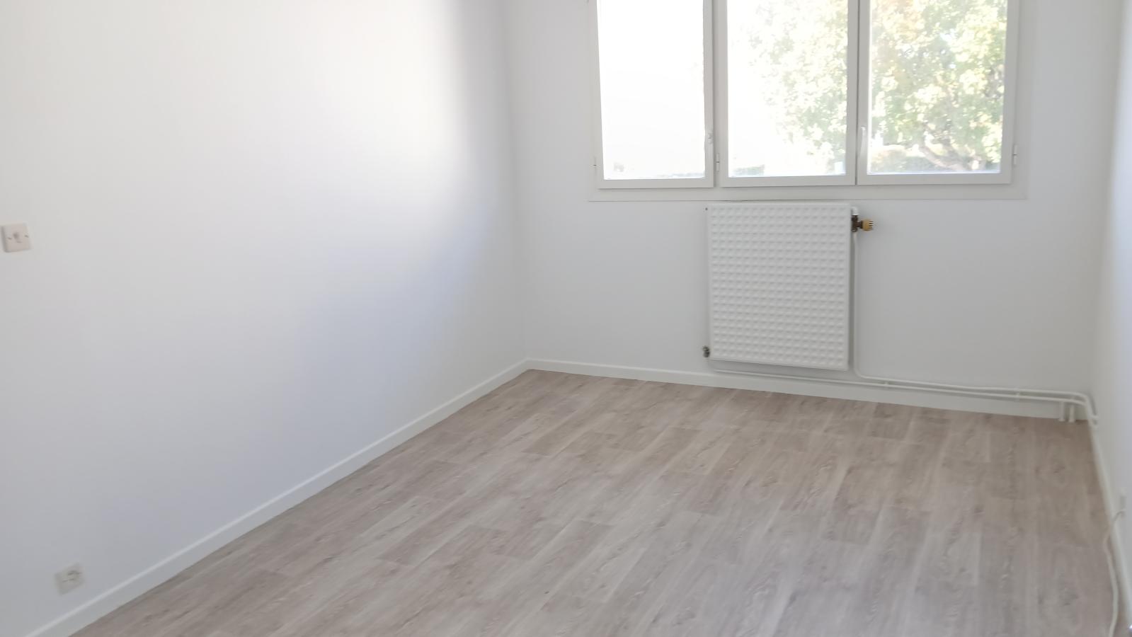 
																																							4 pièces - 
																																						RDC - 80m² - 129 000 € - Photo #5