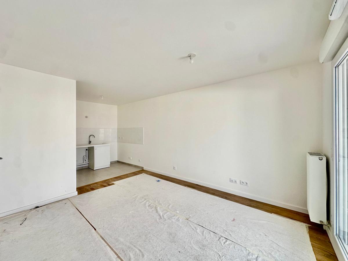 
																																							3 pièces - 
																																						2ème étage - 61m² - 1 314,54 € - Photo #2