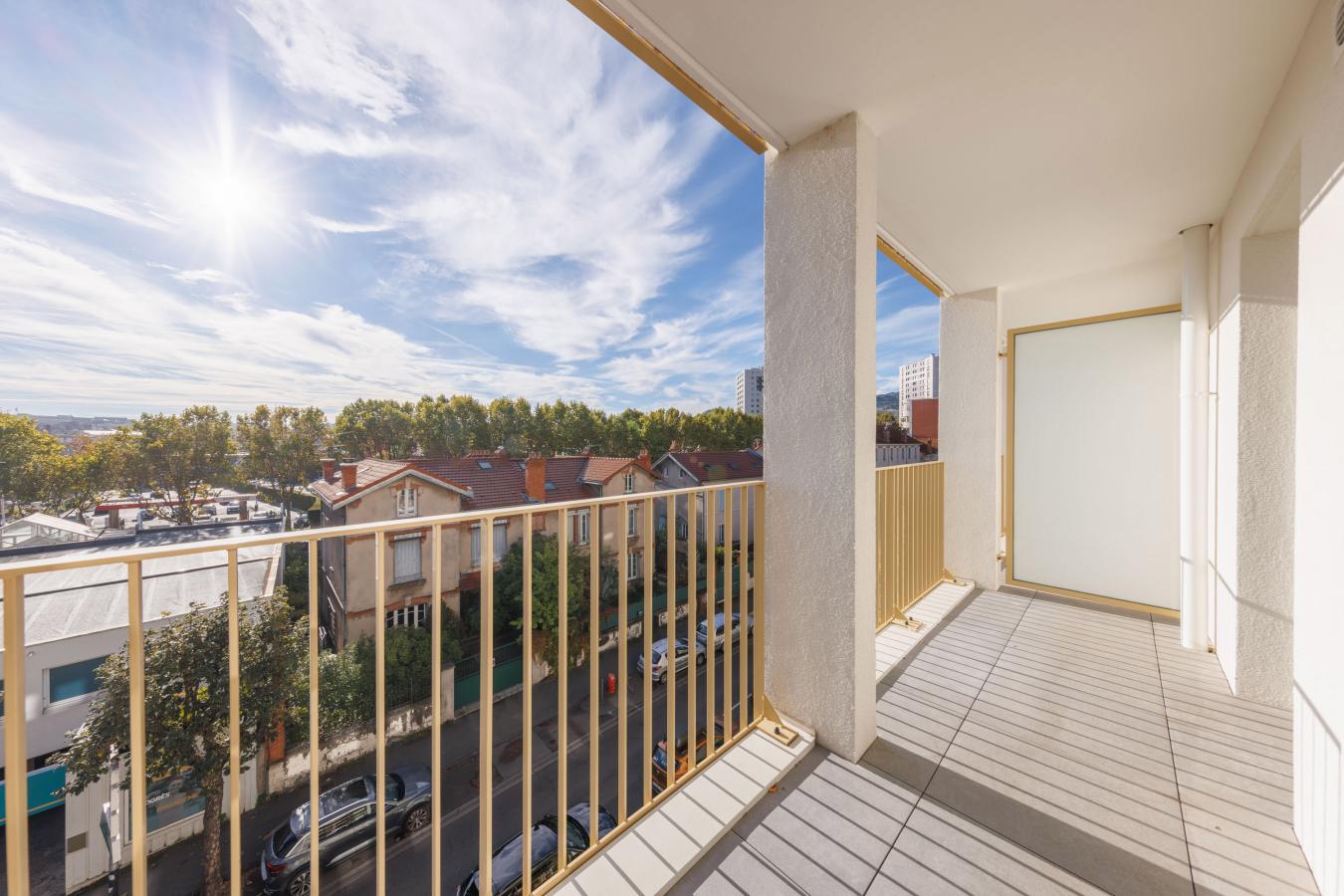 
																																							4 pièces - 
																																						4ème étage - 86m² - 990,00 € - Photo #3