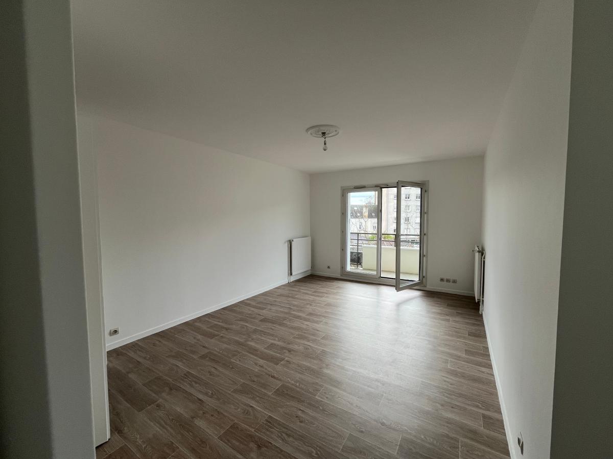 
																			2 pièces - 
																		2ème étage - 50m² - 120 000 € - Photo #2