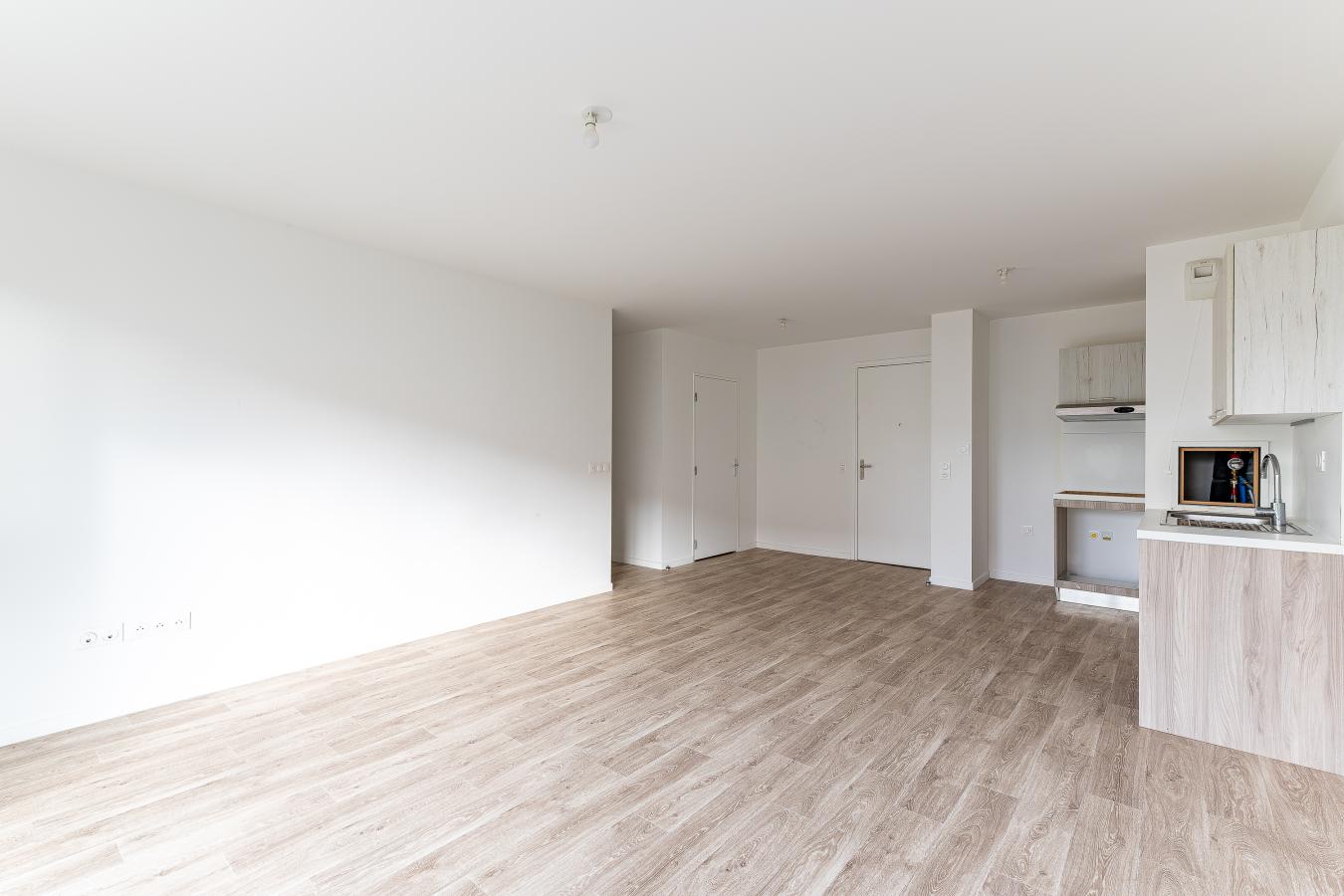 4 pièces - 3ème étage - 80m² - 1 234,02 € - Photo #2