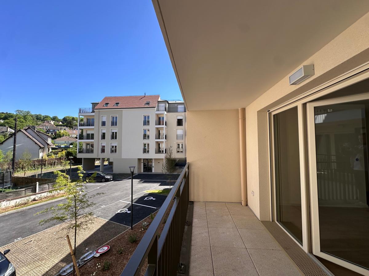 
																			1 pièce - 
																		4ème étage - 32m² - 664,63 € - Photo #4