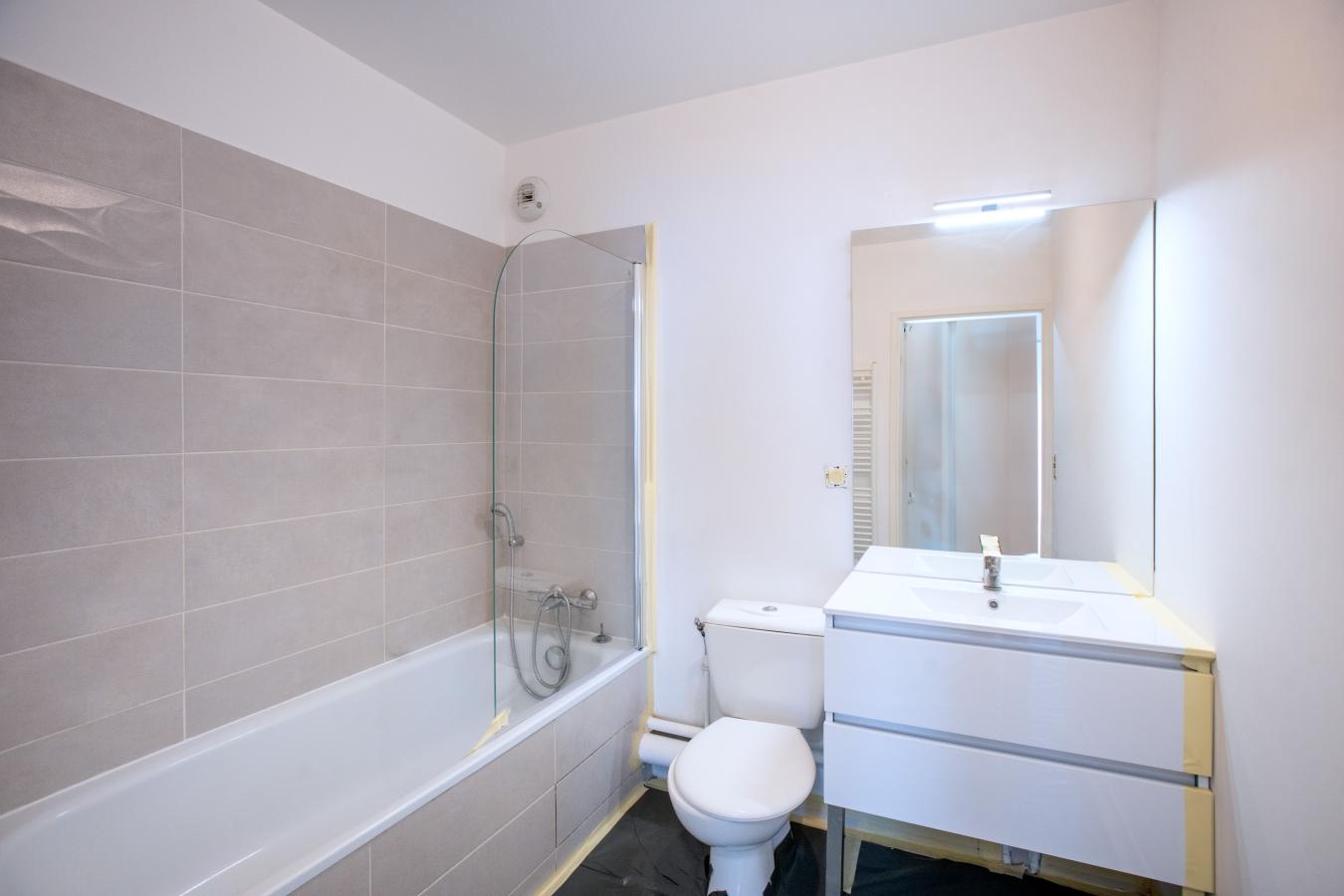 4 pièces - 4ème étage - 74m² - 1 821,84 € - Photo #0