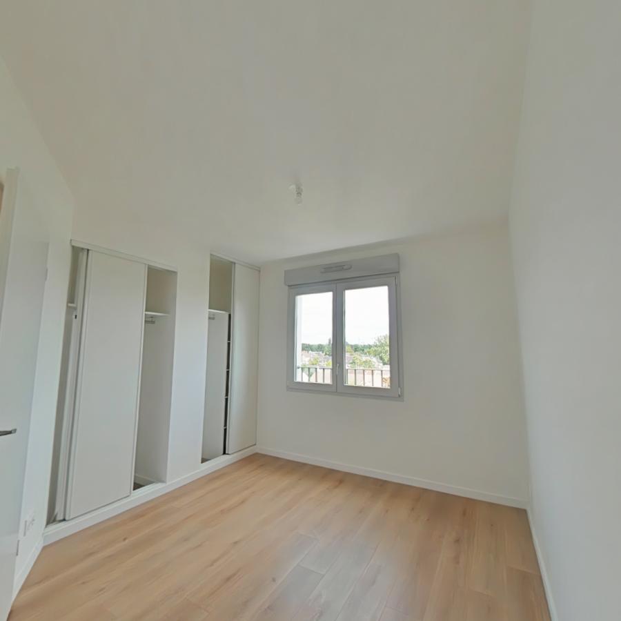 
																			4 pièces - 
																		5ème étage - 79m² - 1 414,18 € - Photo #5