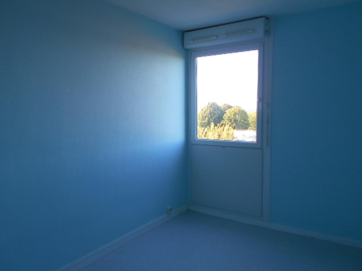 5 pièces - 3ème étage - 91m² - 836,08 € - Photo #6