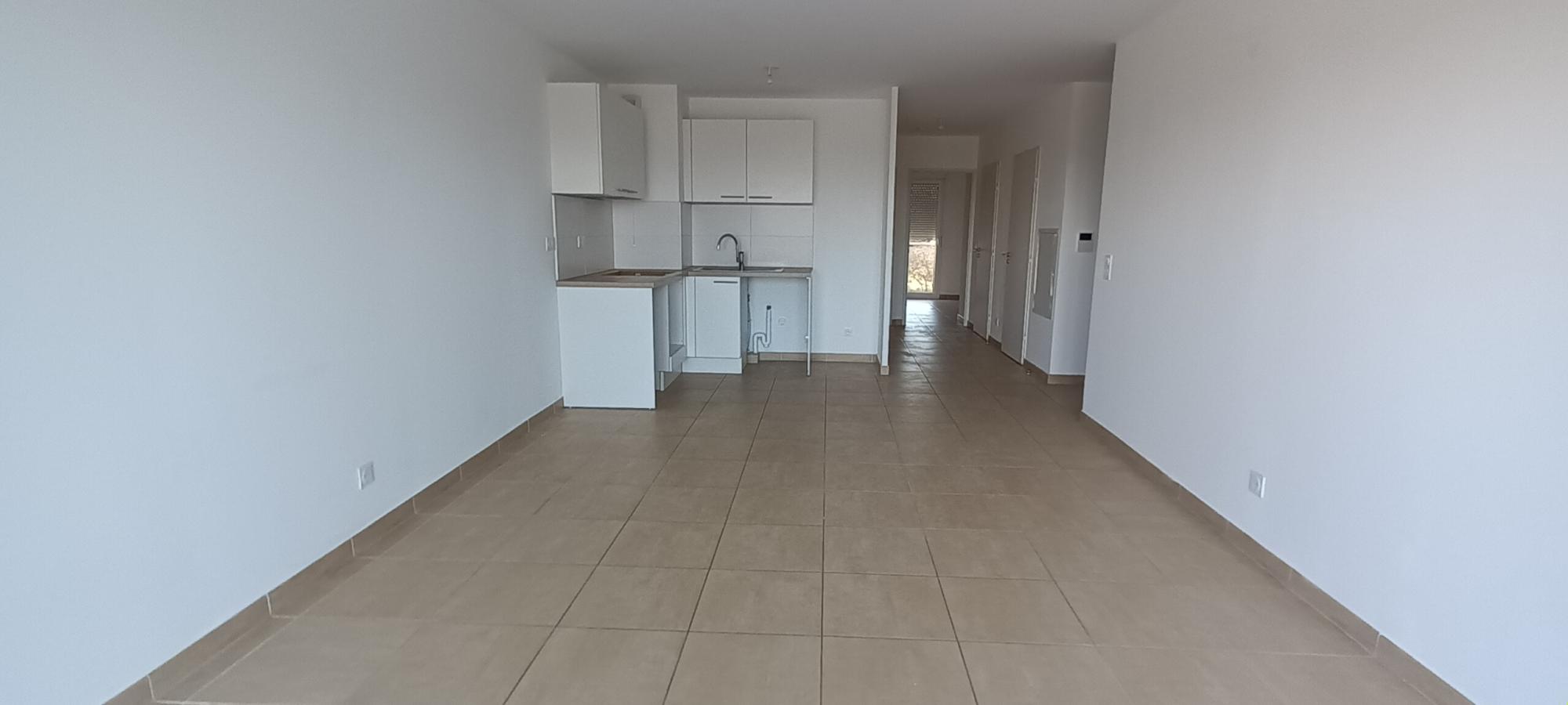 
																																							3 pièces - 
																																						2ème étage - 68m² - 1 003,85 € - Photo #2