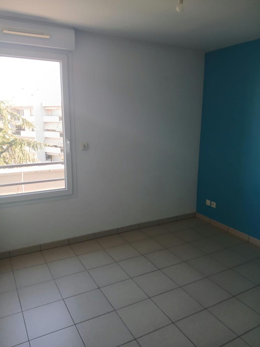 4 pièces - 4ème étage - 90m² - 1 224,62 € - Photo #7