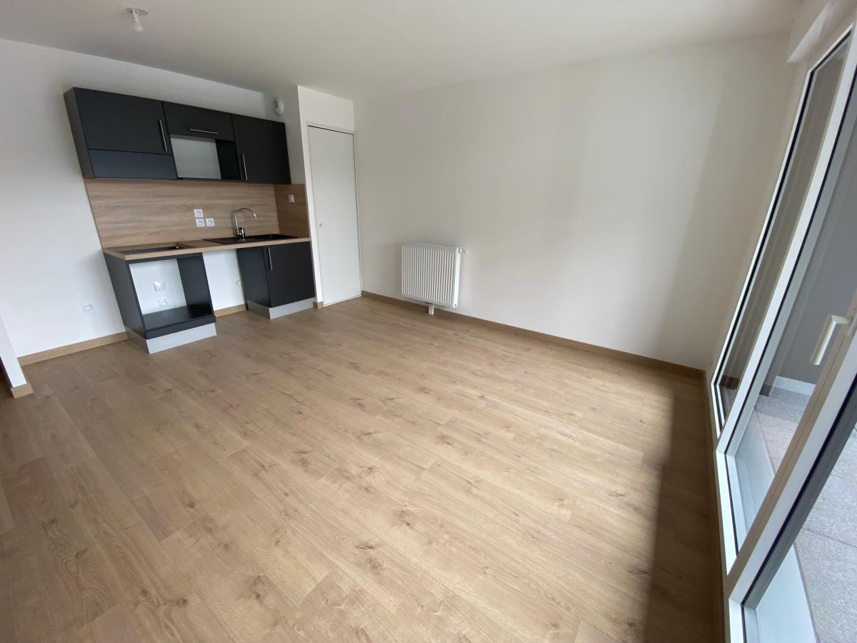 
																																							2 pièces - 
																																						1er étage - 41m² - 637,37 € - Photo #1