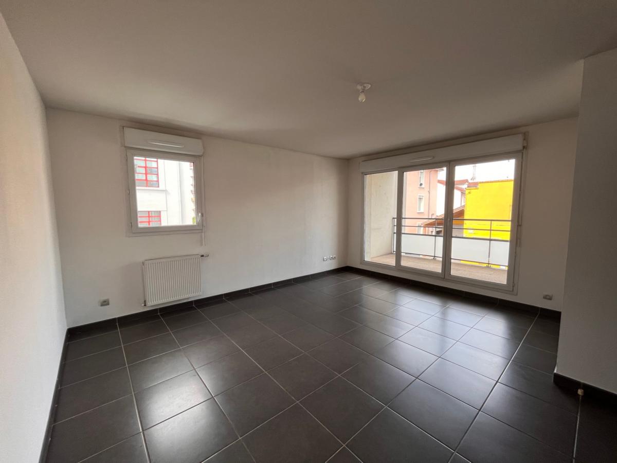 
																			2 pièces - 
																		1er étage - 55m² - 916,82 € - Photo #0