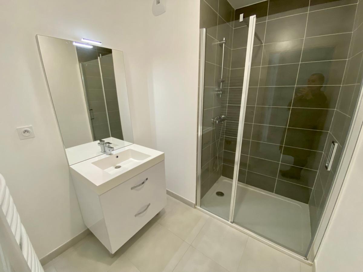 
																																							3 pièces - 
																																						RDC - 65m² - 836,97 € - Photo #4