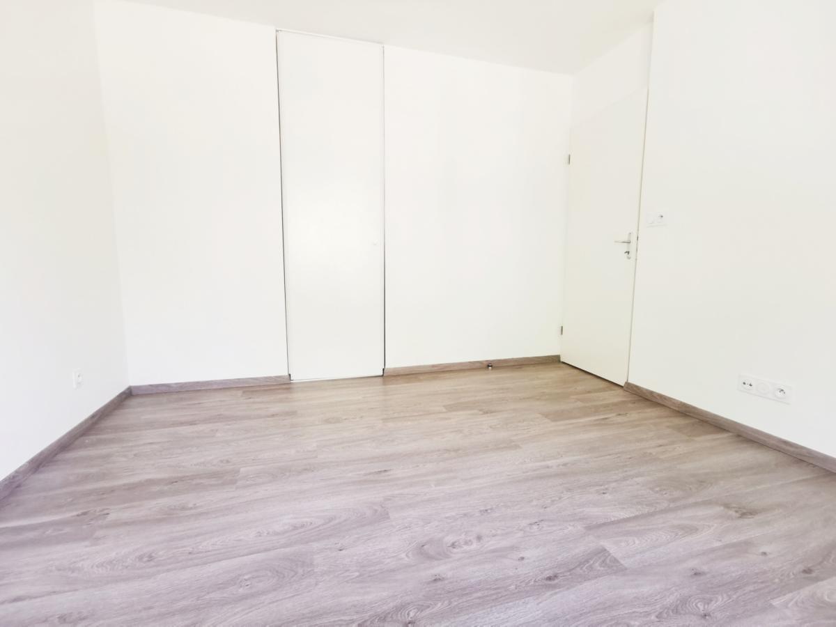 
																			3 pièces - 
																		2ème étage - 63m² - 720,60 € - Photo #3