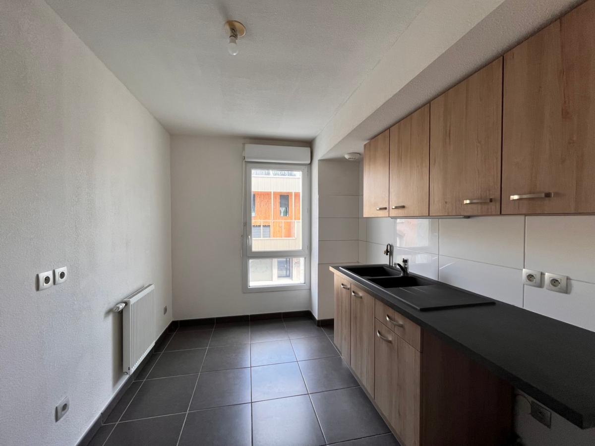 
																			2 pièces - 
																		1er étage - 55m² - 916,82 € - Photo #1