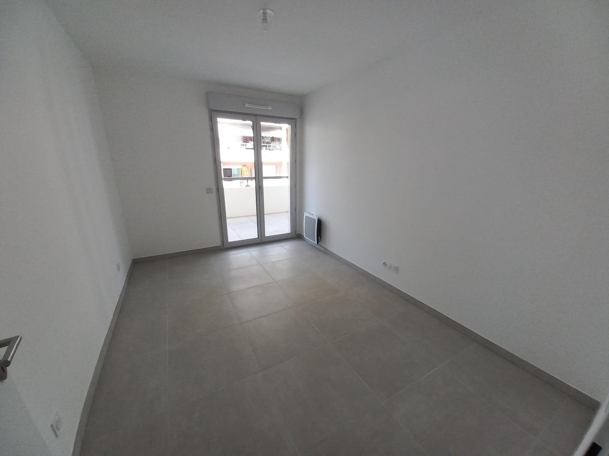 
																																							2 pièces - 
																																						1er étage - 50m² - 1 105,17 € - Photo #3