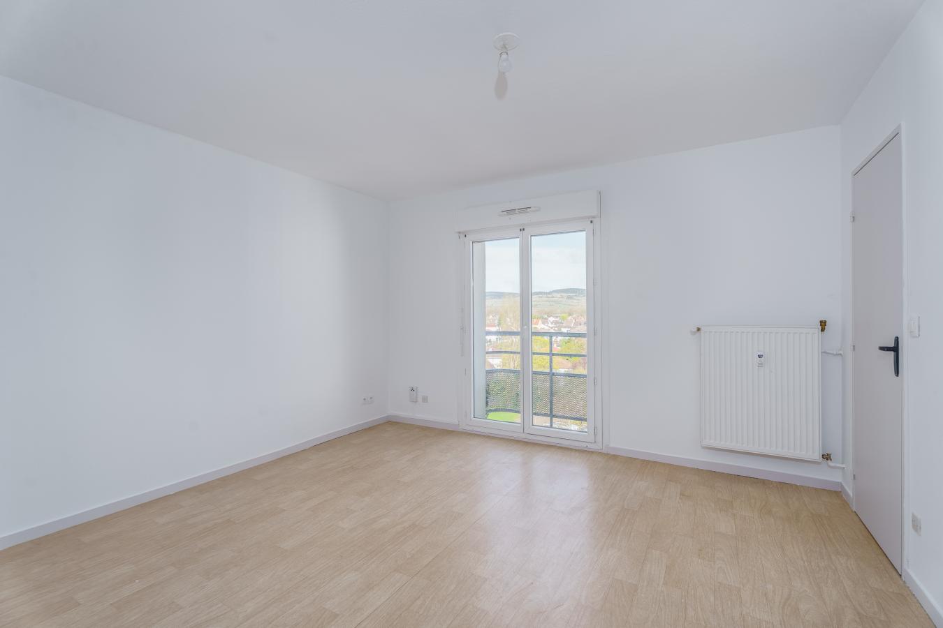 
																																							3 pièces - 
																																						7ème étage - 67m² - 596,01 € - Photo #3