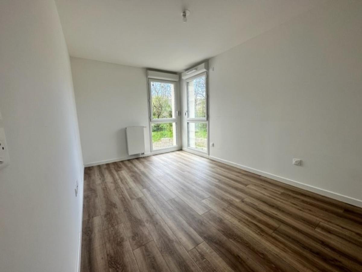 
																			3 pièces - 
																		5ème étage - 58m² - 1 105,16 € - Photo #3