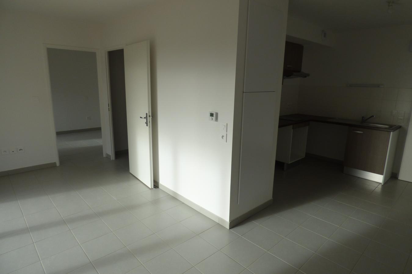 
																																							2 pièces - 
																																						RDC - 41m² - 557,18 € - Photo #1