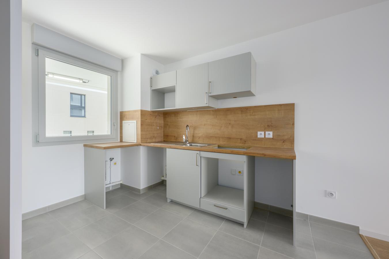 2 pièces - 1er étage - 43m² - 886,53 € - Photo #4