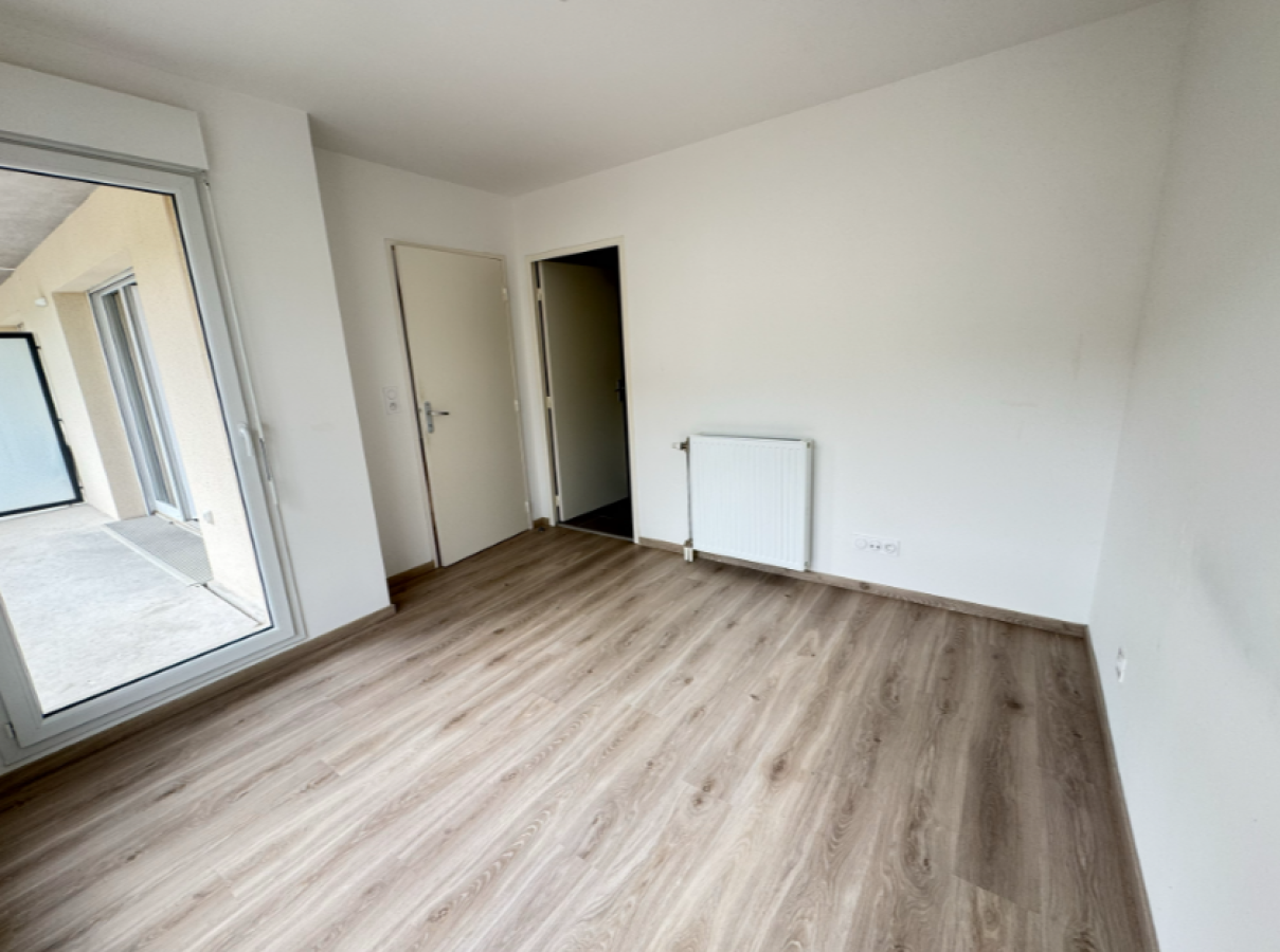 
																																							2 pièces - 
																																						2ème étage - 46m² - 587,61 € - Photo #4