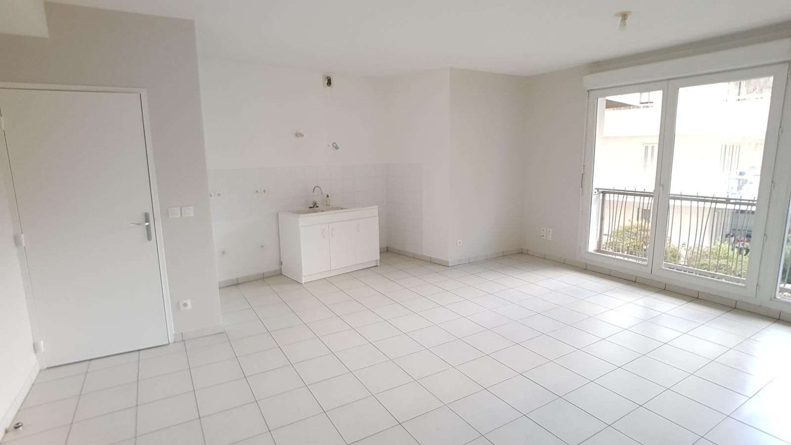 
																			2 pièces - 
																		1er étage - 54m² - 867,47 € - Photo #2
