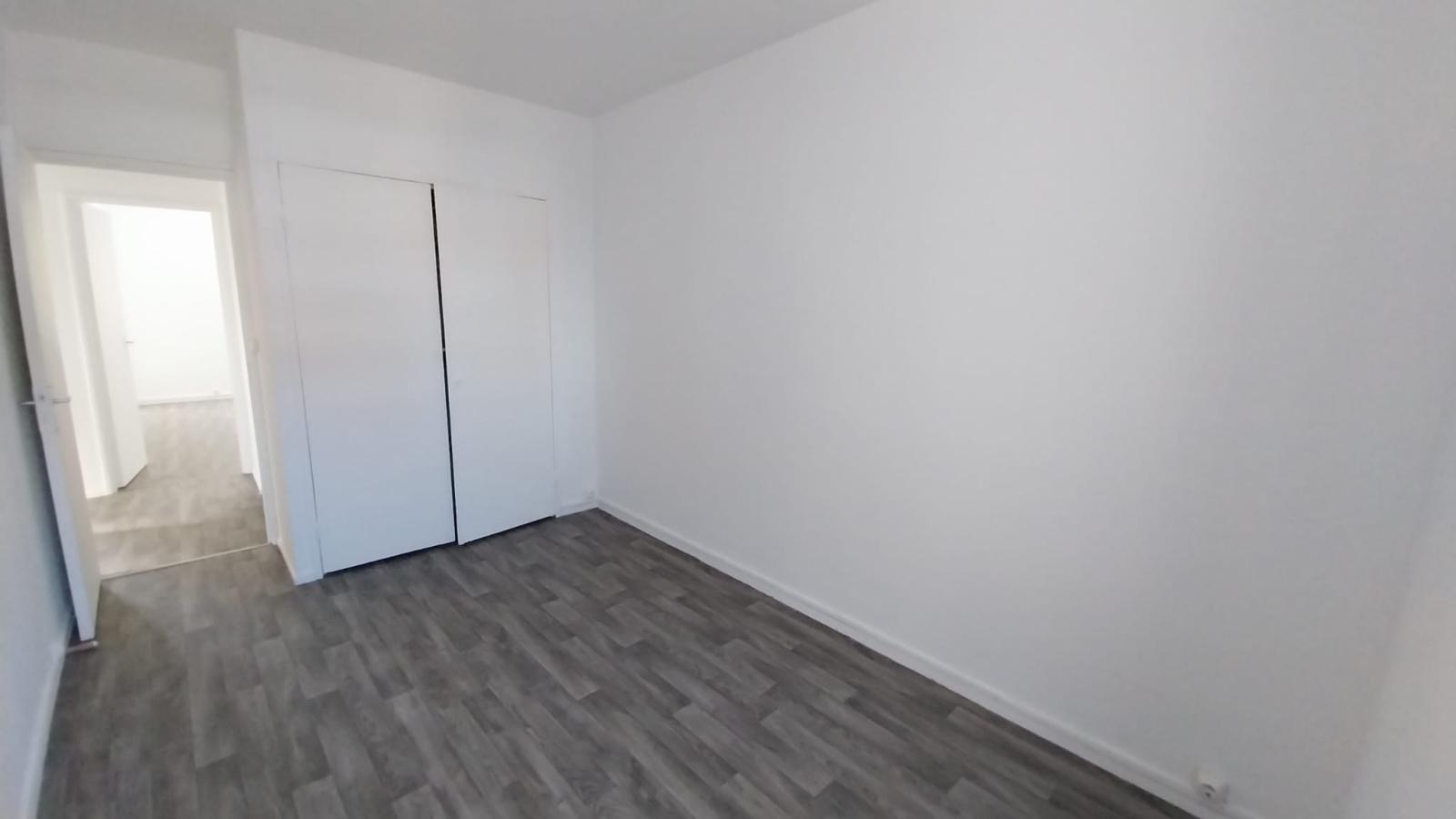 
																																							5 pièces - 
																																						2ème étage - 86m² - 169 000 € - Photo #6