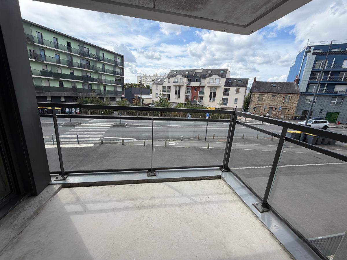
																																							3 pièces - 
																																						1er étage - 67m² - 751,09 € - Photo #3
