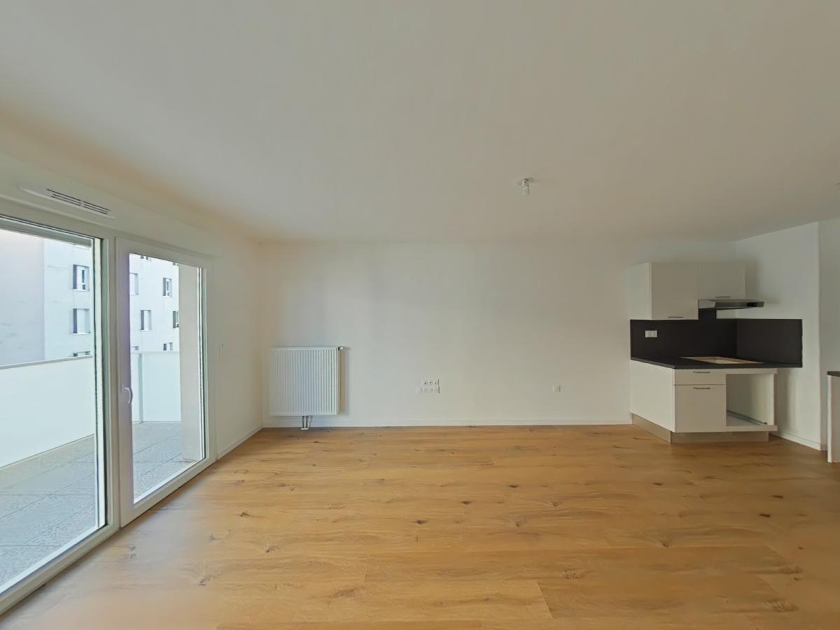 
																																							2 pièces - 
																																						RDC - 49m² - 674,34 € - Photo #3