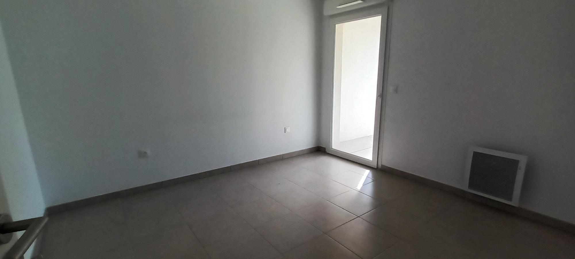 
																			2 pièces - 
																		RDC - 48m² - 784,79 € - Photo #4