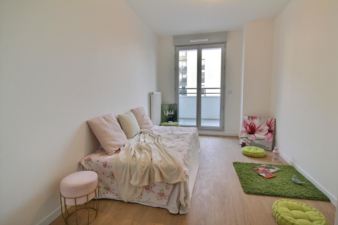 
																																							3 pièces - 
																																						3ème étage - 67m² - 1 380,42 € - Photo #5