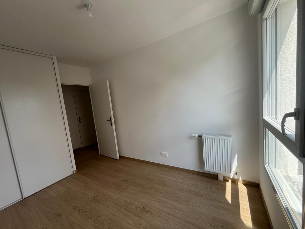
																																							3 pièces - 
																																						2ème étage - 55m² - 821,07 € - Photo #4