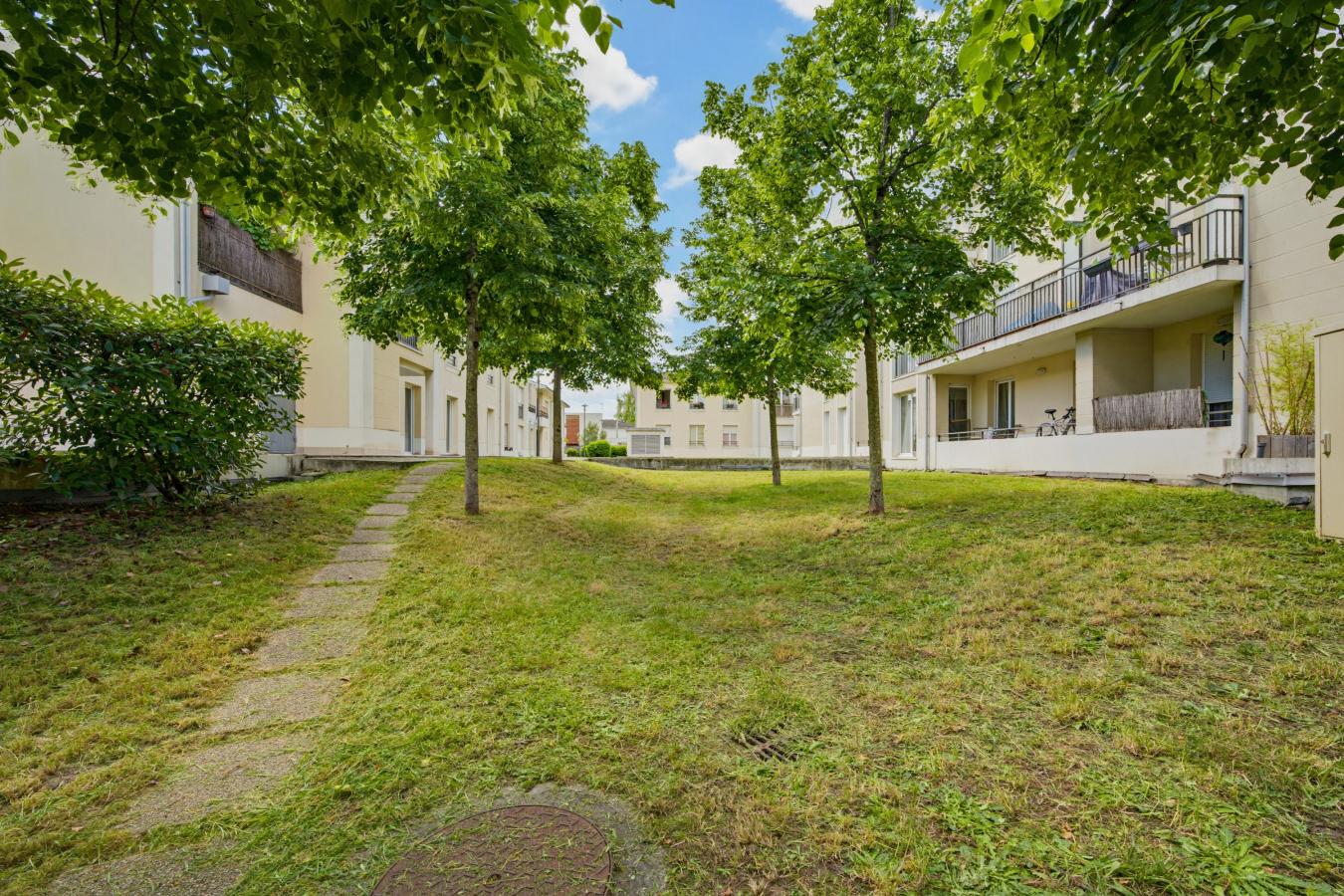 
																																							4 pièces - 
																																						RDC - 80m² - 197 000 € - Photo #3