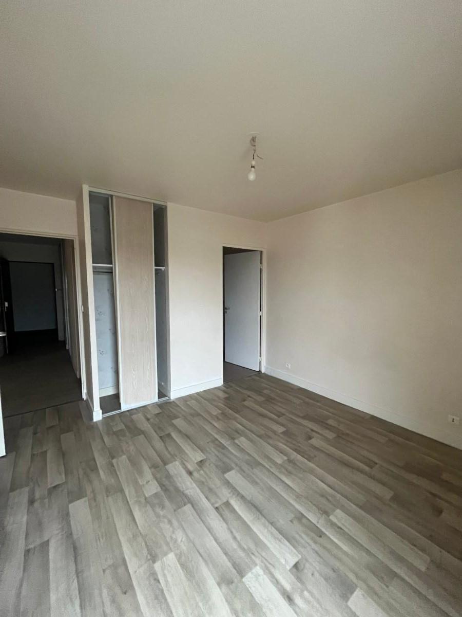 
																			2 pièces - 
																		3ème étage - 59m² - 138 000 € - Photo #4