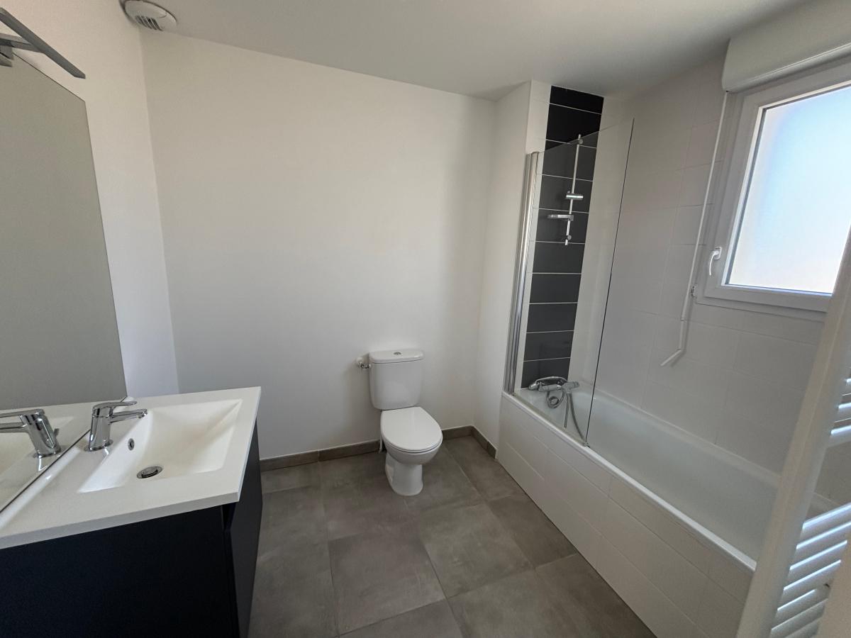 
																																							4 pièces - 
																																						RDC - 83m² - 790,55 € - Photo #5