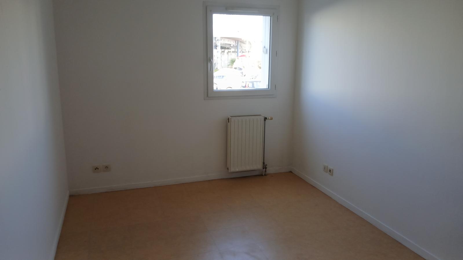 
																																							3 pièces - 
																																						RDC - 69m² - 105 000 € - Photo #3