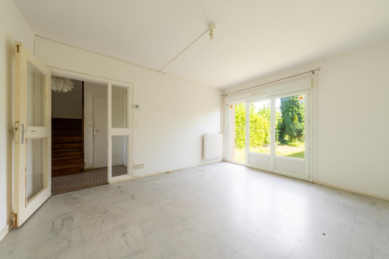 4 pièces - RDC - 74m² - 142 000 € - Photo #2