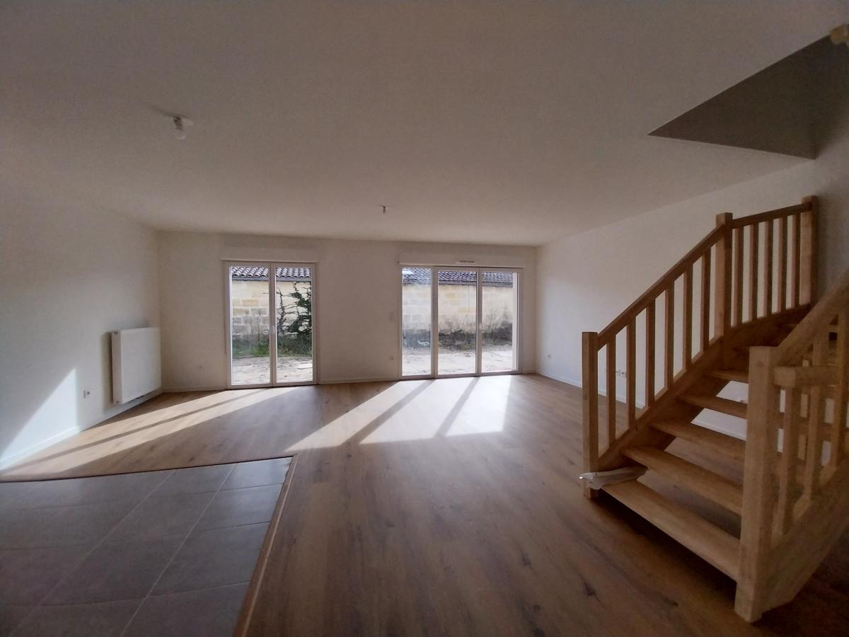 
																																							4 pièces - 
																																						RDC - 97m² - 1 194,35 € - Photo #4