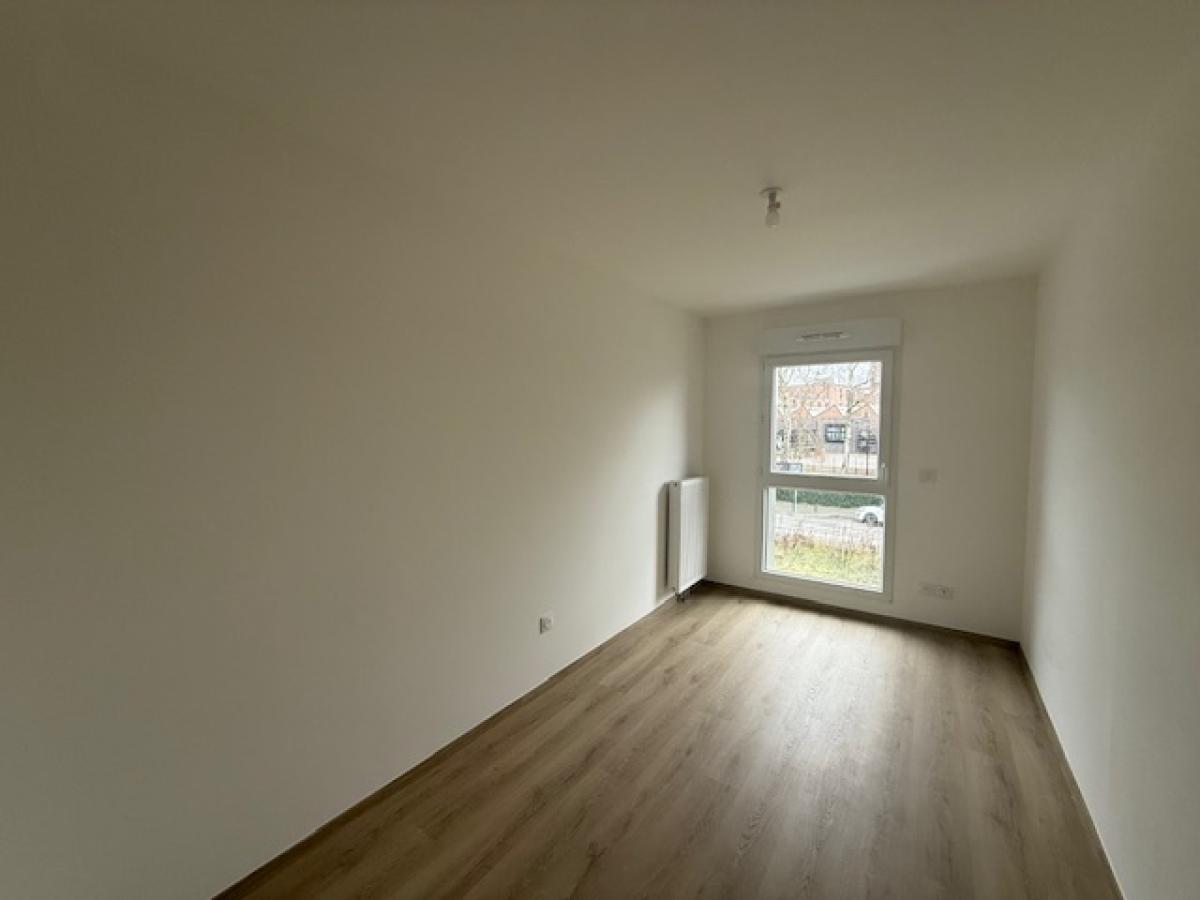 4 pièces - 1er étage - 86m² - 1 110,11 € - Photo #3
