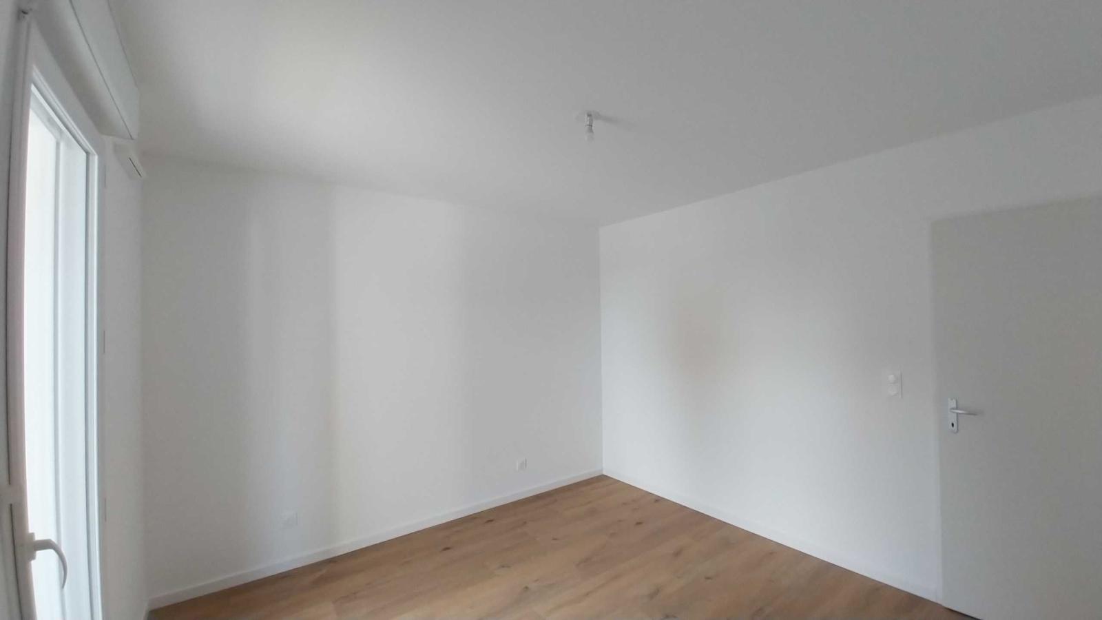 
																																							3 pièces - 
																																						3ème étage - 60m² - 831,47 € - Photo #5