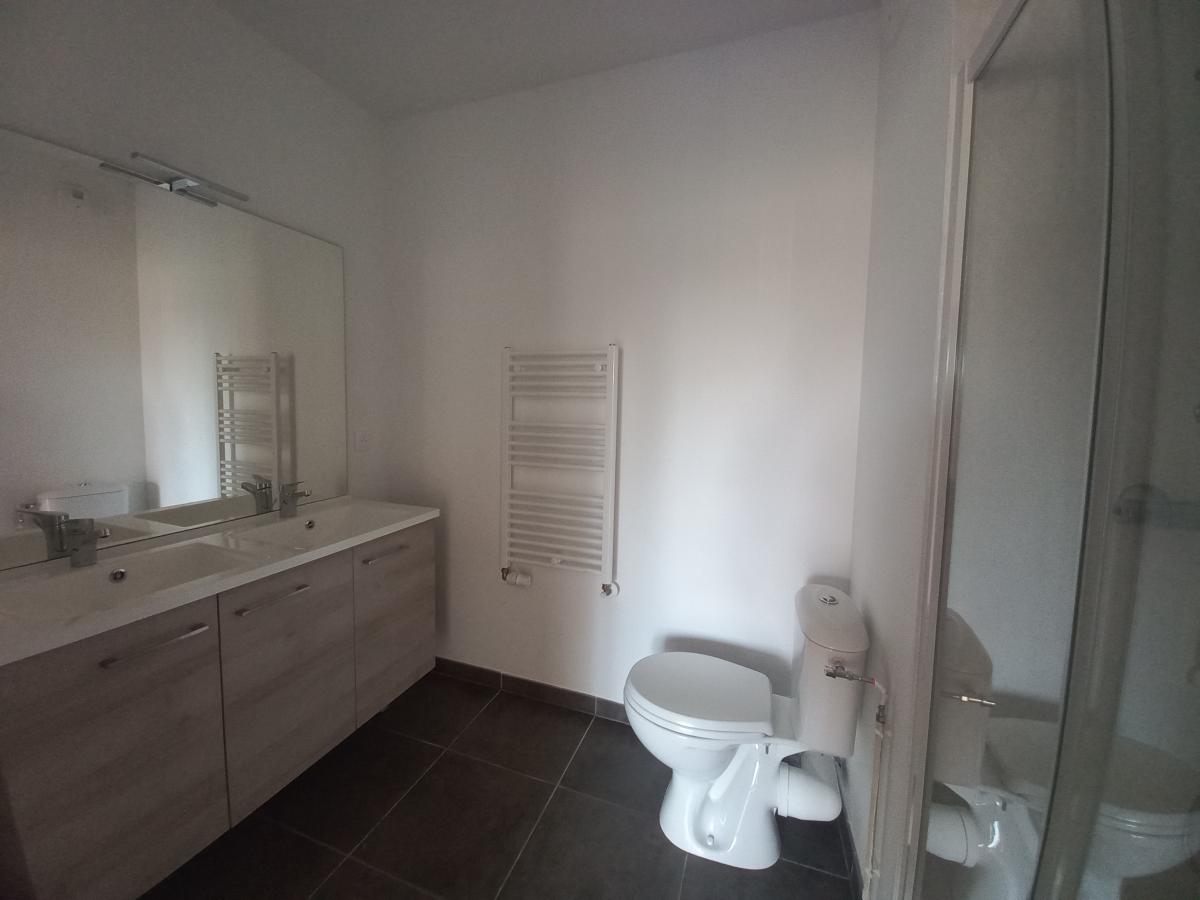 
																			4 pièces - 
																		2ème étage - 79m² - 984,86 € - Photo #6