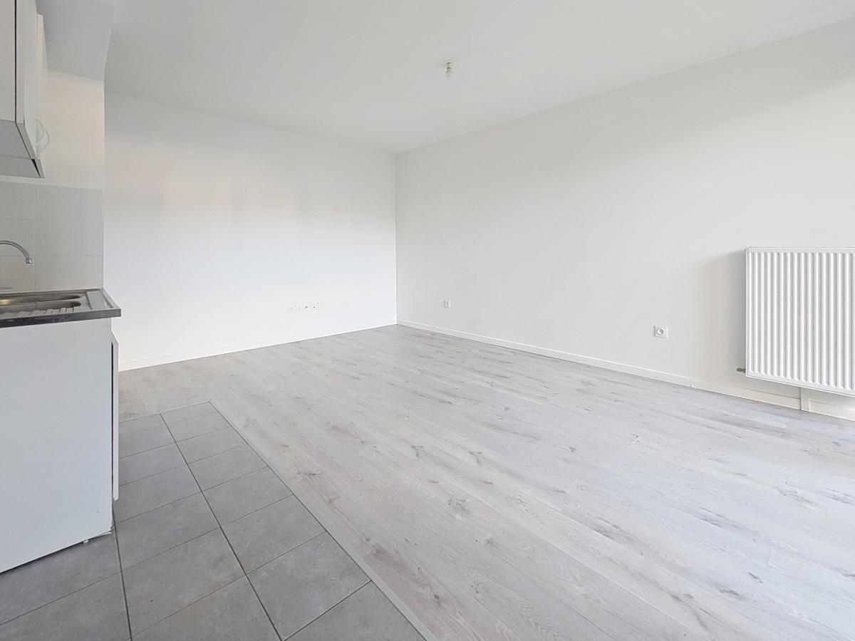 2 pièces - RDC - 45m² - 879,52 € - Photo #1