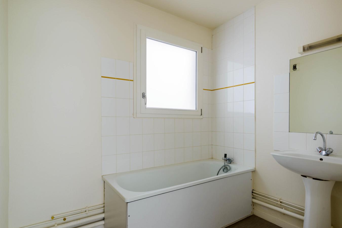 
																			3 pièces - 
																		1er étage - 70m² - 152 000 € - Photo #3