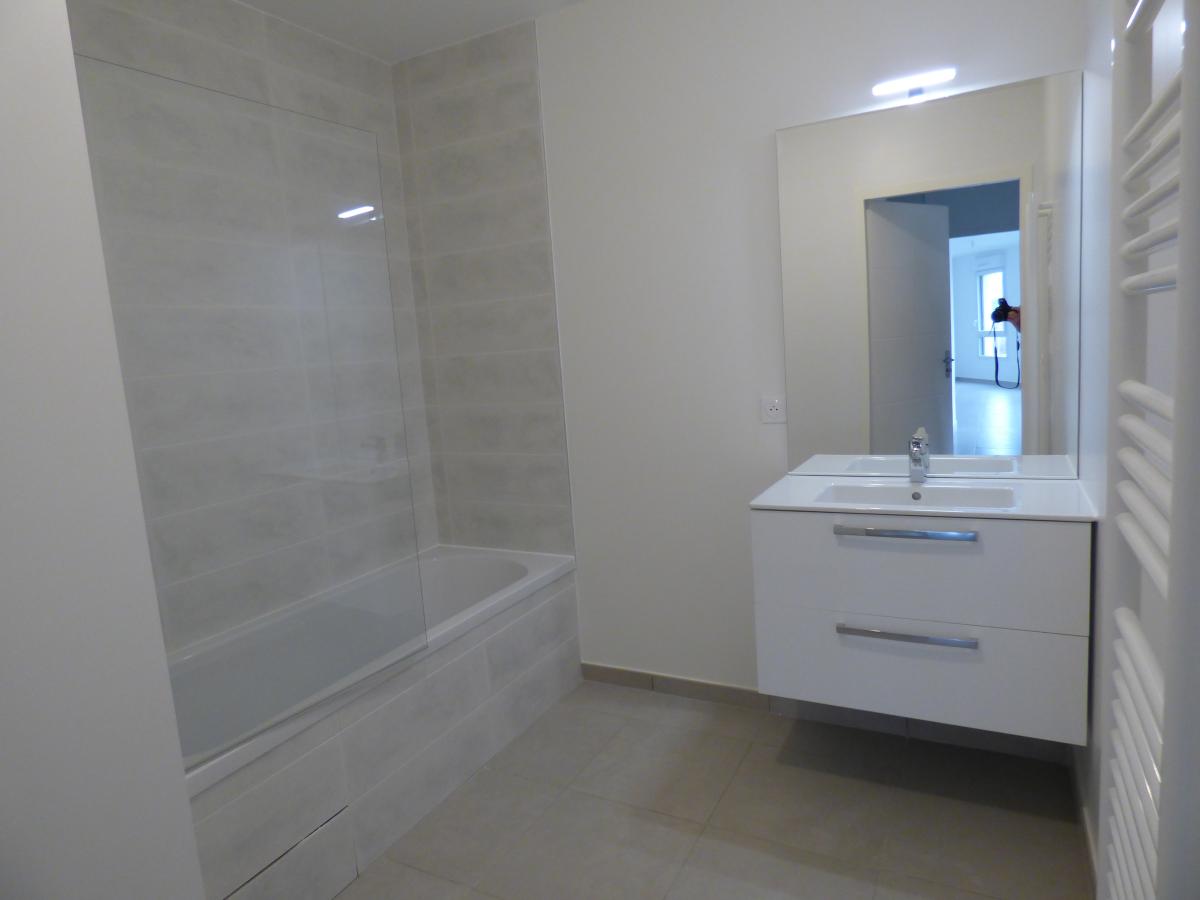 
																																							4 pièces - 
																																						3ème étage - 88m² - 1 560,92 € - Photo #3