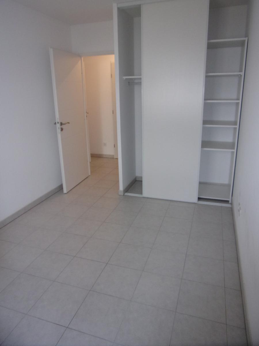2 pièces - 5ème étage - 51m² - 828,75 € - Photo #3
