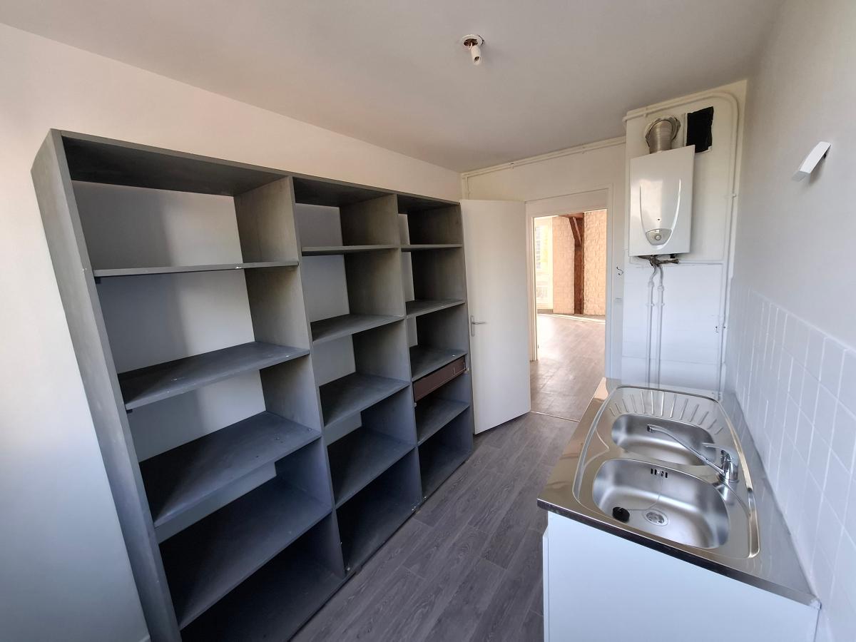 
																																							3 pièces - 
																																						4ème étage - 74m² - 685,01 € - Photo #6