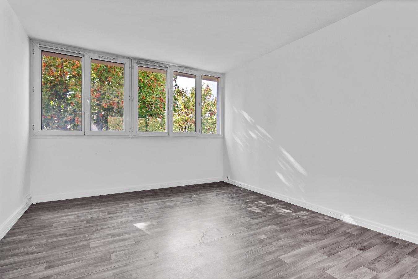 4 pièces - 3ème étage - 76m² - 1 439,66 € - Photo #5