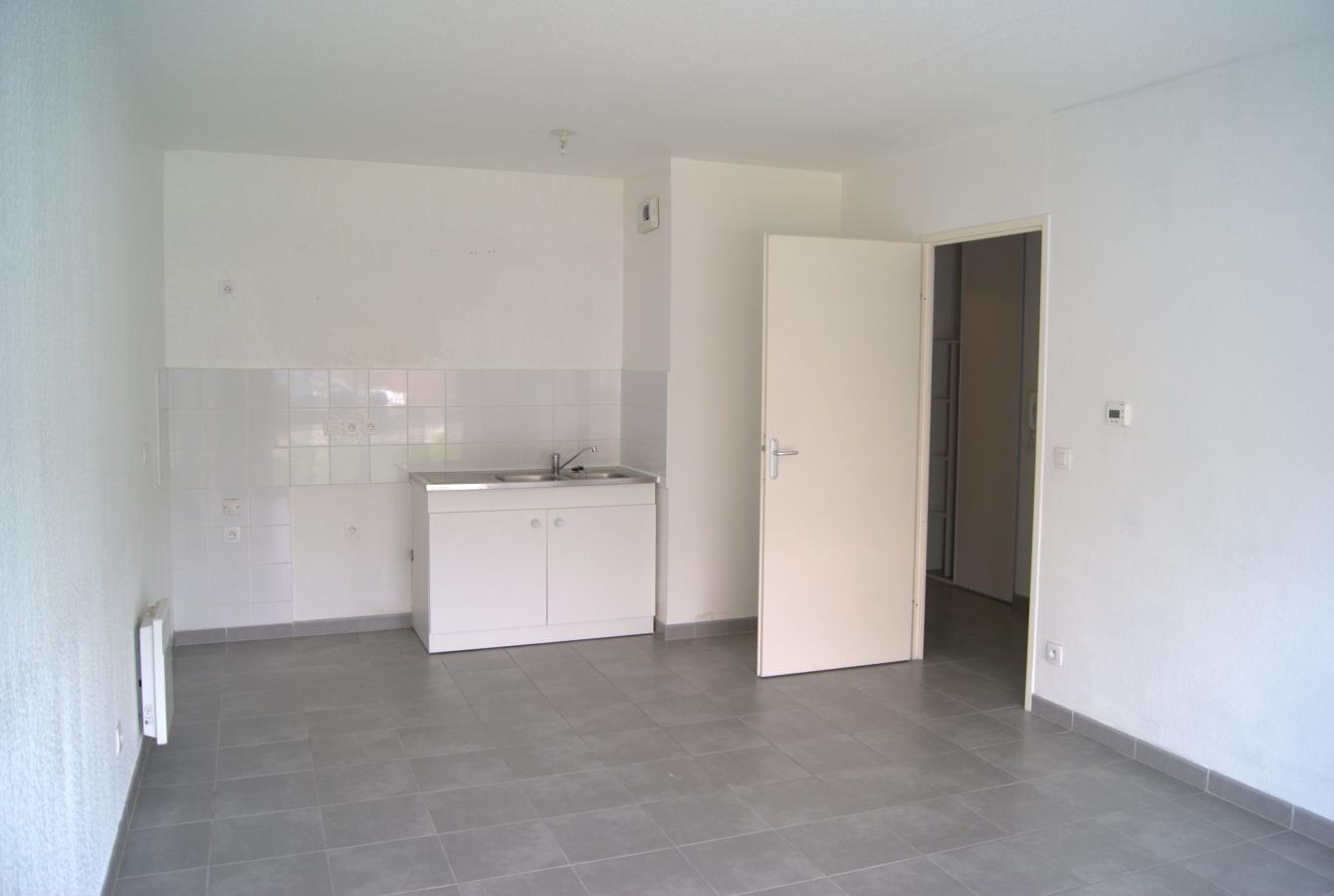 
																																							3 pièces - 
																																						4ème étage - 63m² - 734,37 € - Photo #3
