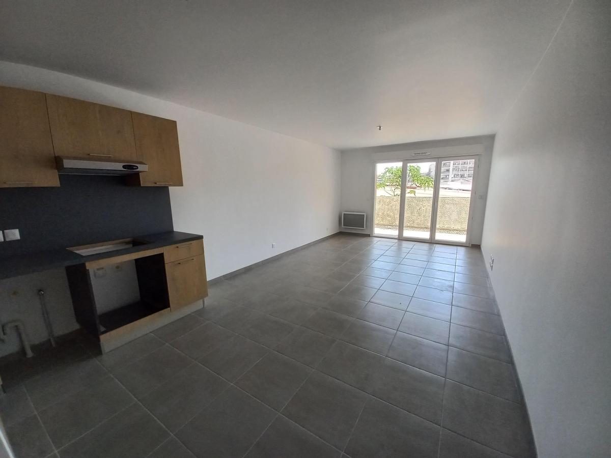 3 pièces - 1er étage - 65m² - 1 152,10 € - Photo #2