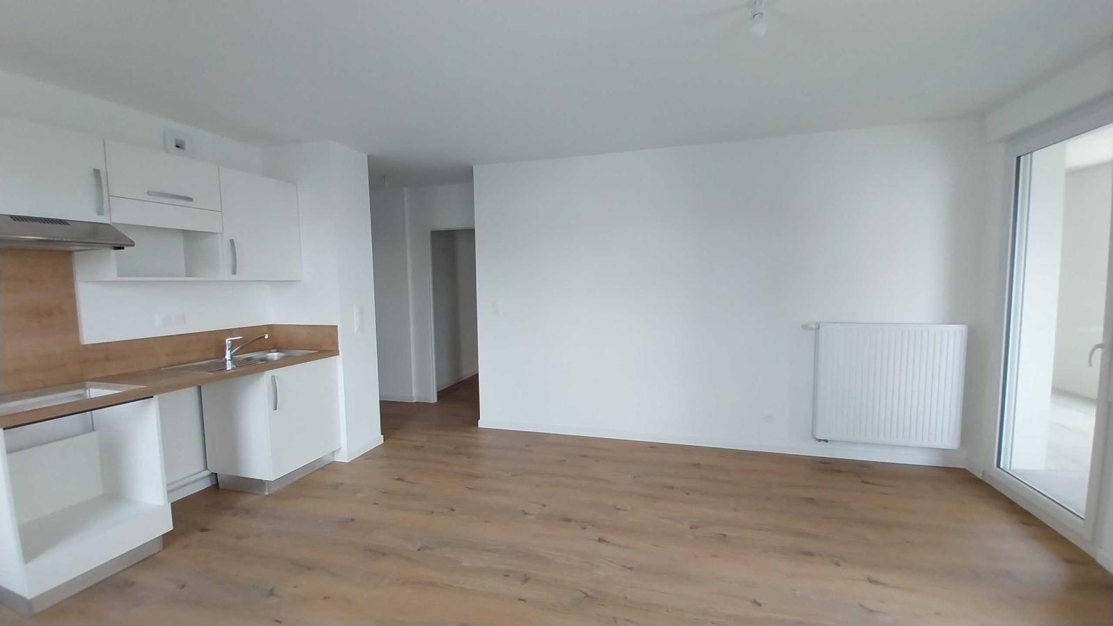 
																																							3 pièces - 
																																						1er étage - 60m² - 821,00 € - Photo #2
