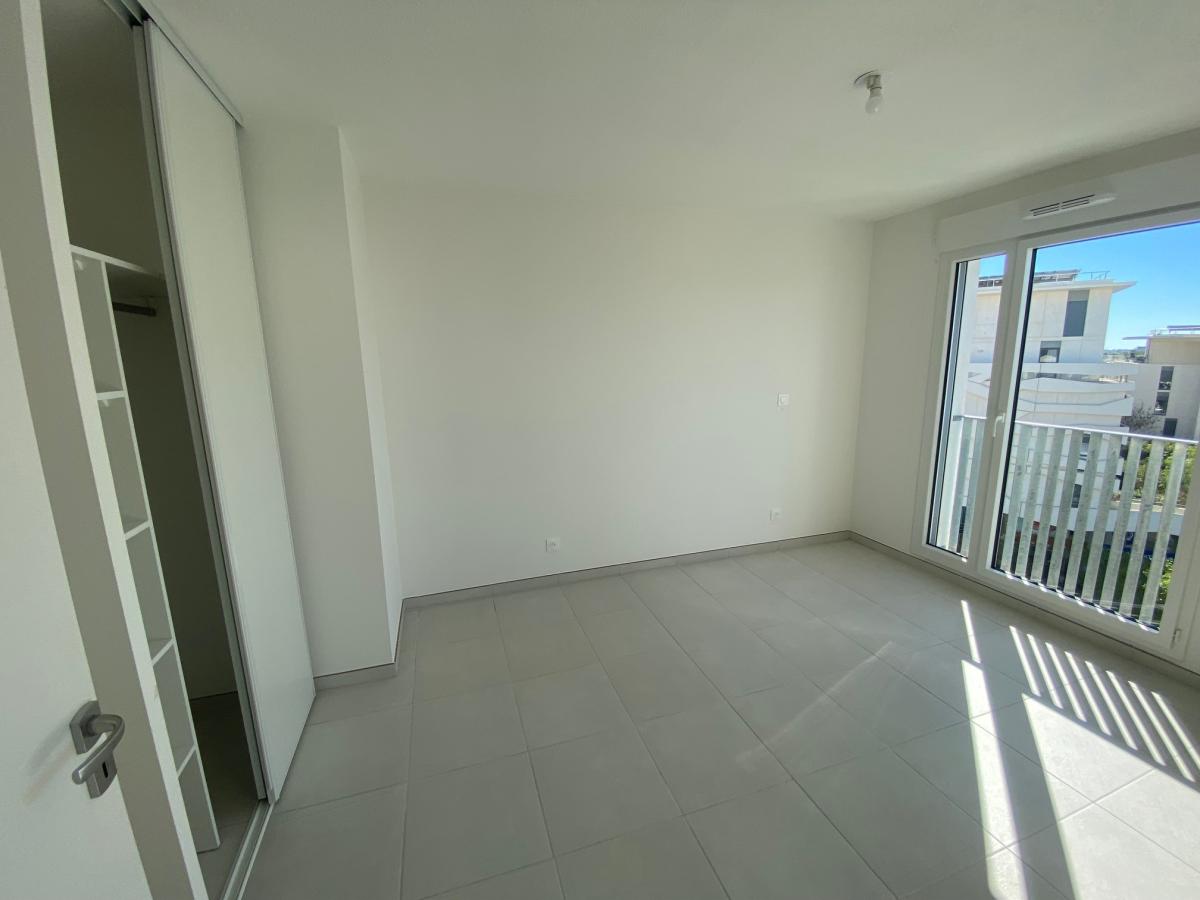 2 pièces - 4ème étage - 55m² - 987,38 € - Photo #3