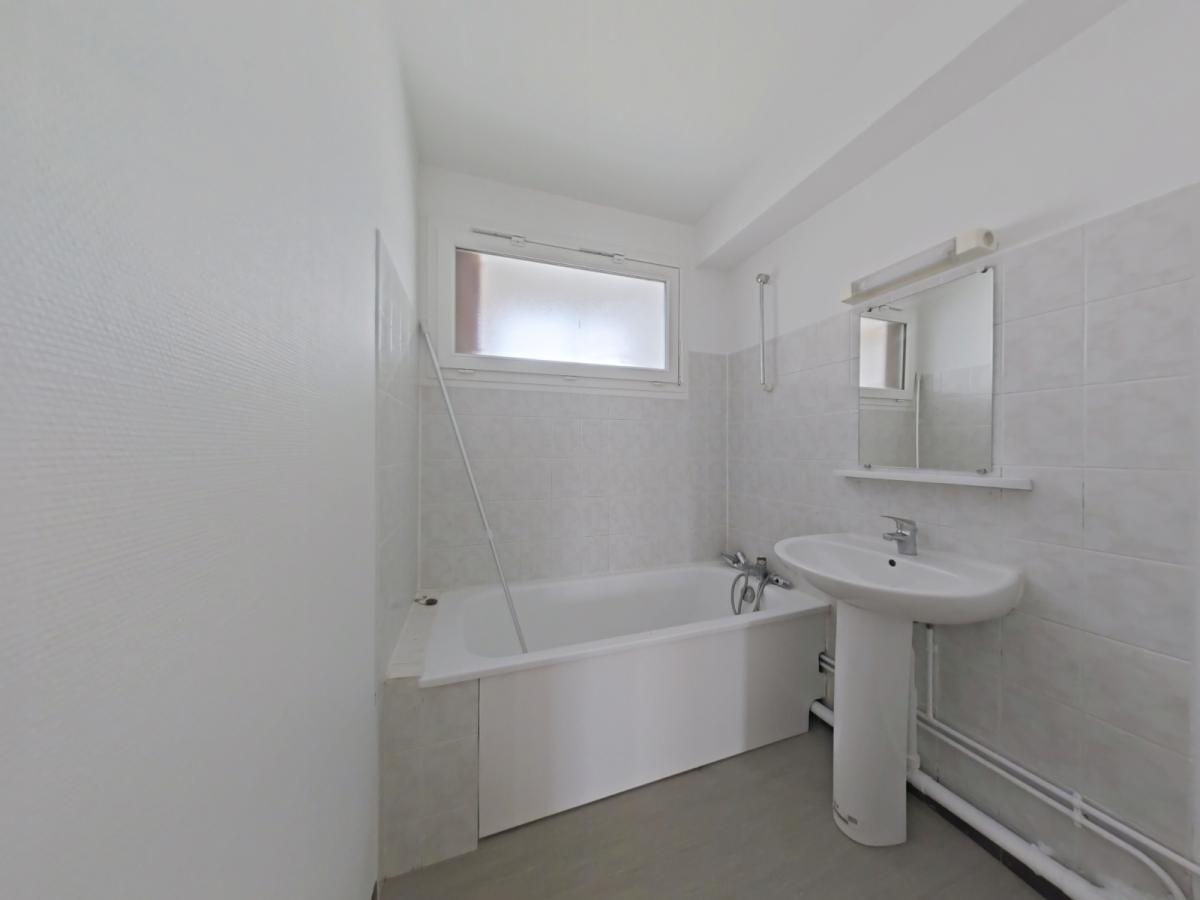2 pièces - 3ème étage - 53m² - 639,32 € - Photo #4